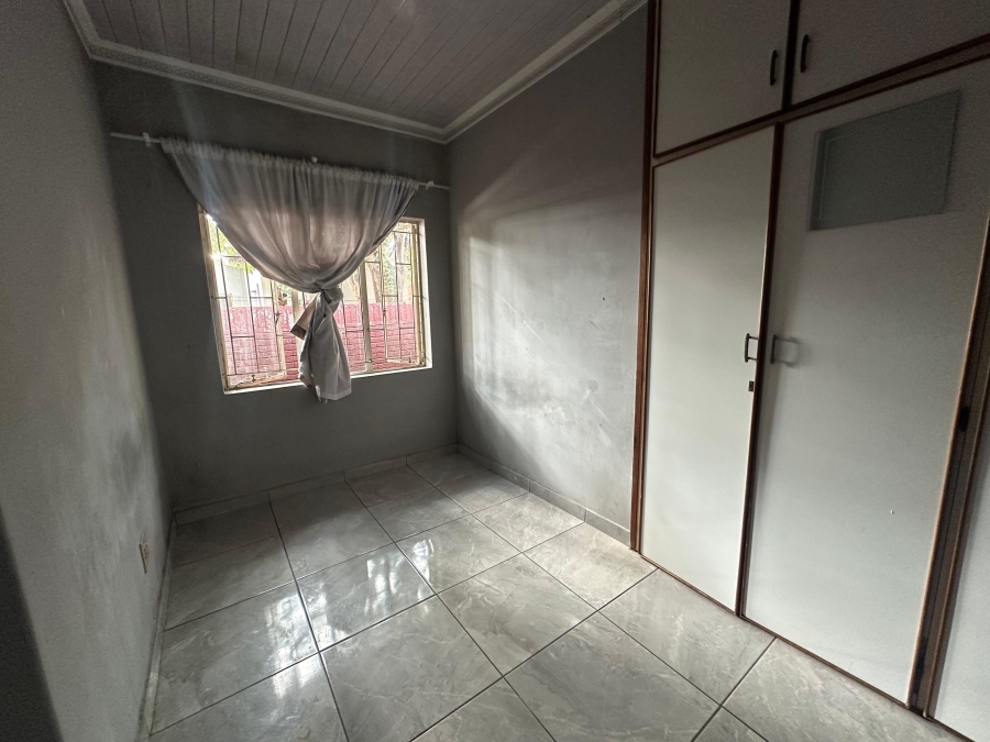 2 Bedroom Property for Sale in Rustenburg Central North West